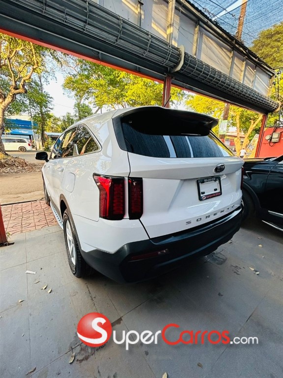 2021 Kia Sorento LX — foto 6 / 12