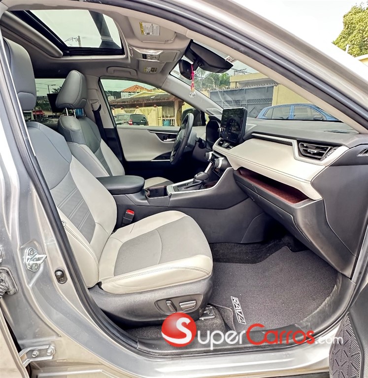 2023 Toyota RAV4 Limited — foto 8 / 12