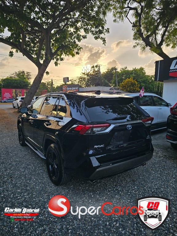 2020 Toyota RAV4 XSE Hybrid Sport — foto 5 / 10