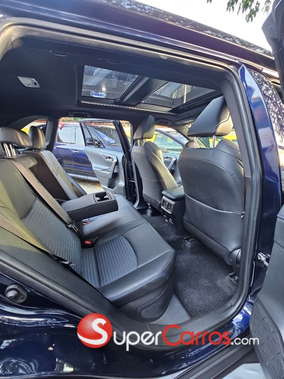 2020 Toyota RAV4 XSE Hybrid Sport — foto 8 / 10