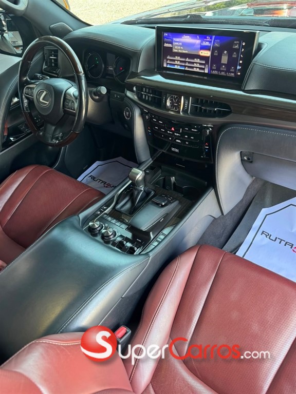2017 Lexus LX 570 — foto 6 / 11