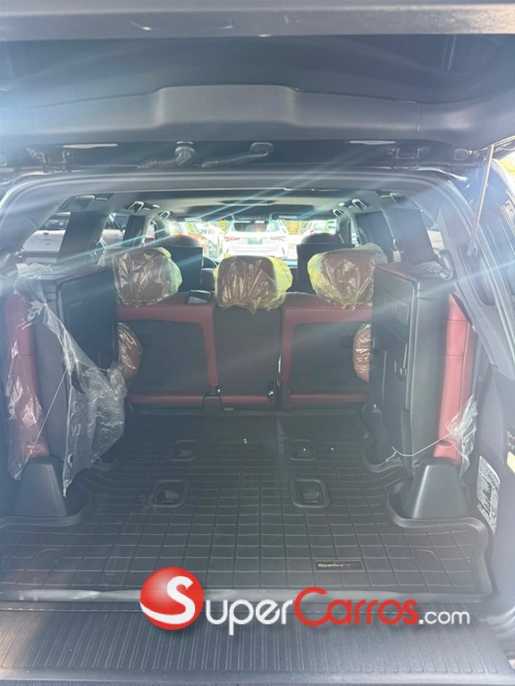 2017 Lexus LX 570 — foto 8 / 11