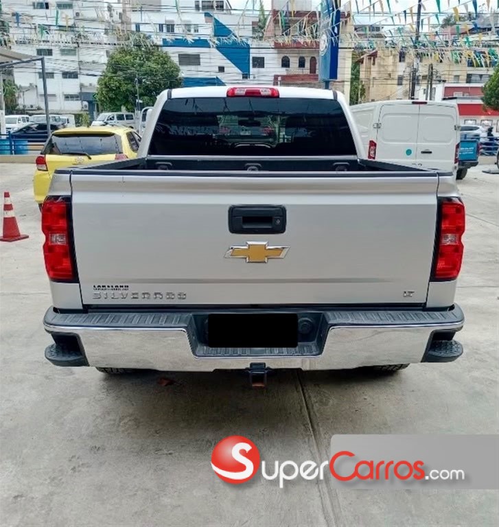 2017 Chevrolet Silverado — foto 5 / 8