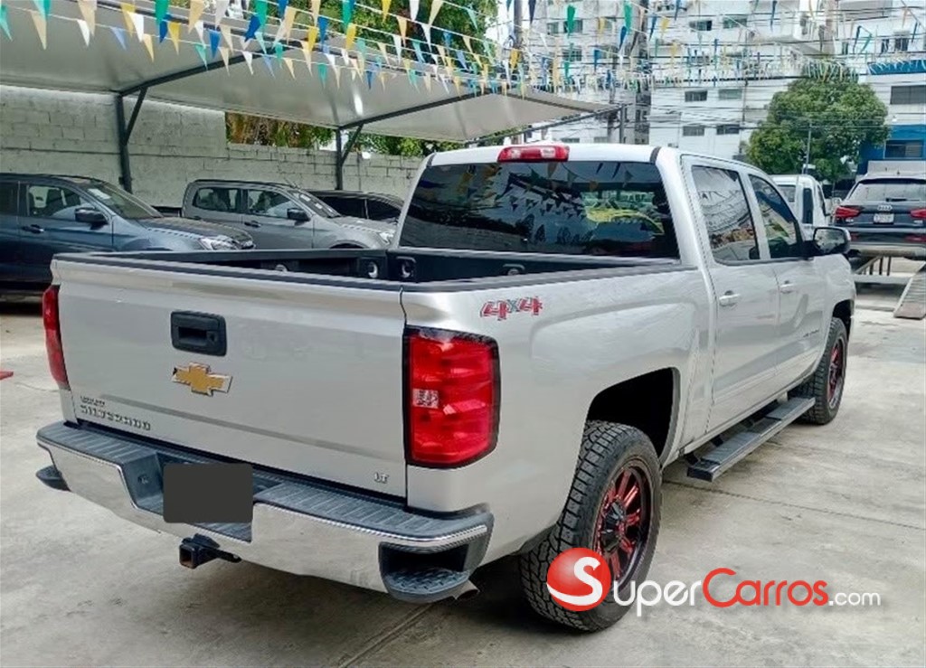 2017 Chevrolet Silverado — foto 8 / 8