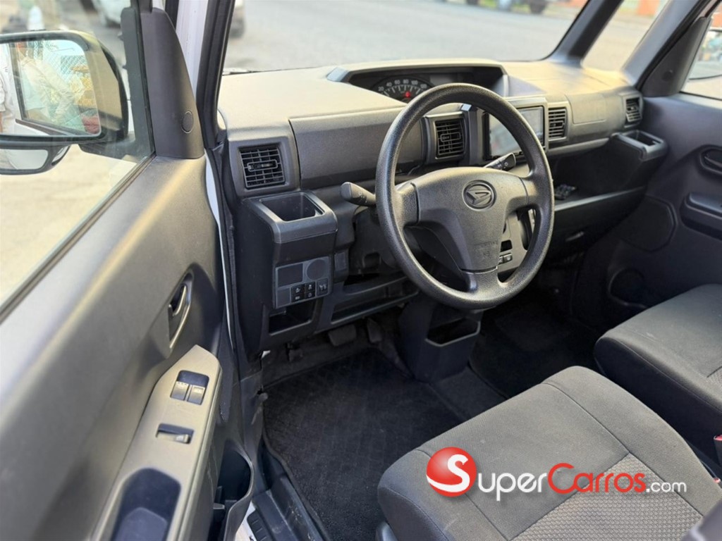 2021 Daihatsu Hijet Caddie — foto 9 / 10
