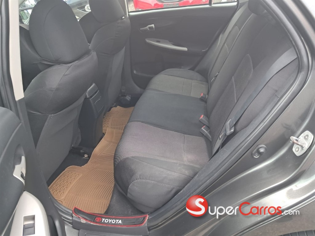 2012 Toyota Corolla S — foto 5 / 8