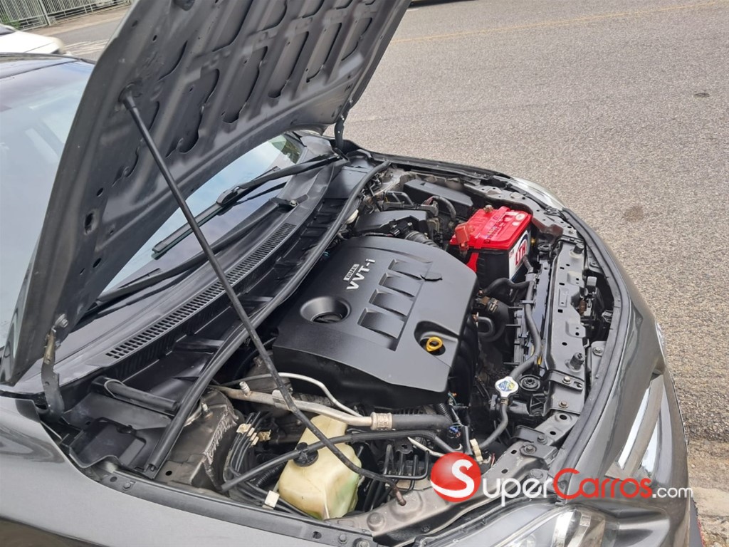2012 Toyota Corolla S — foto 7 / 8