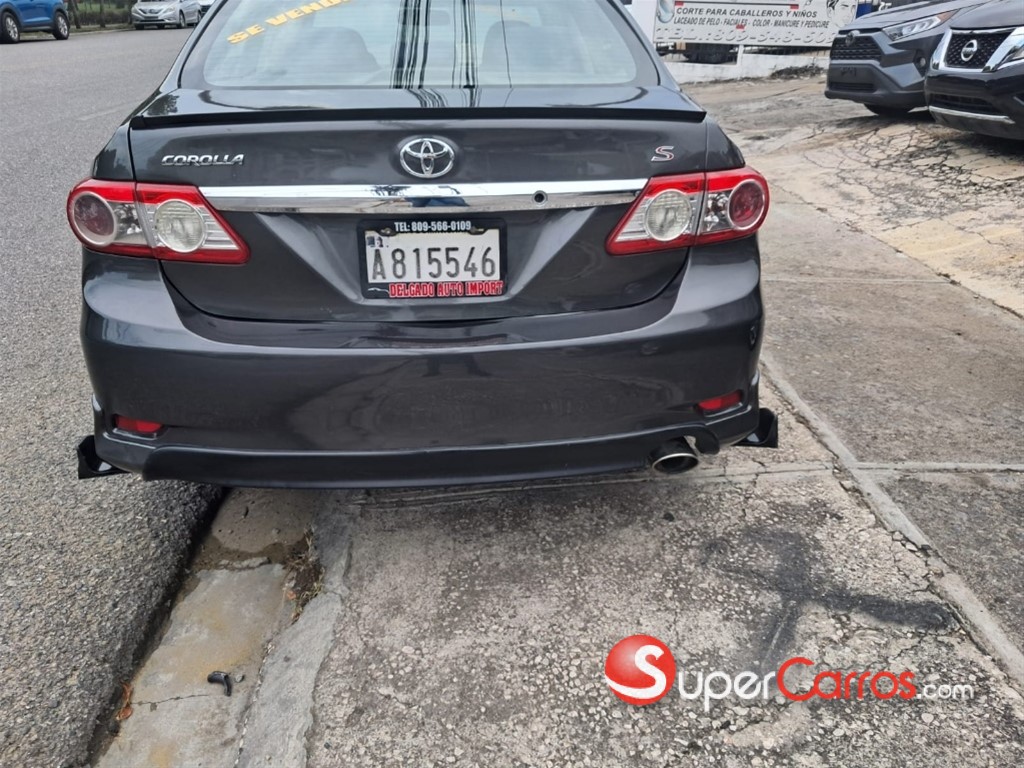 2012 Toyota Corolla S — foto 8 / 8