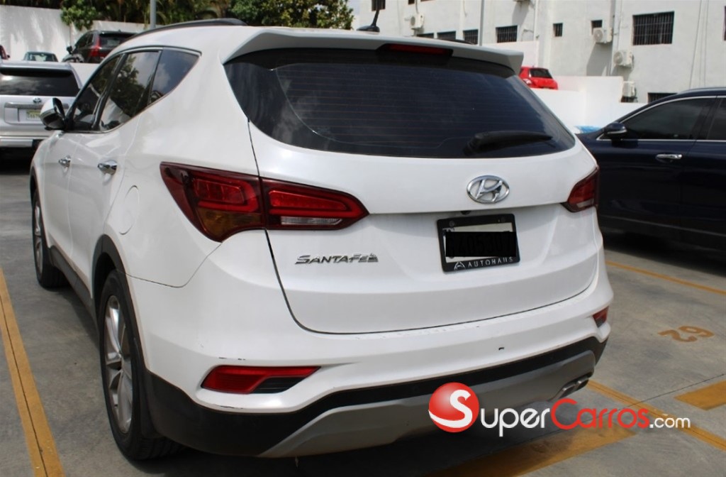2017 Hyundai Santa Fe — foto 2 / 6