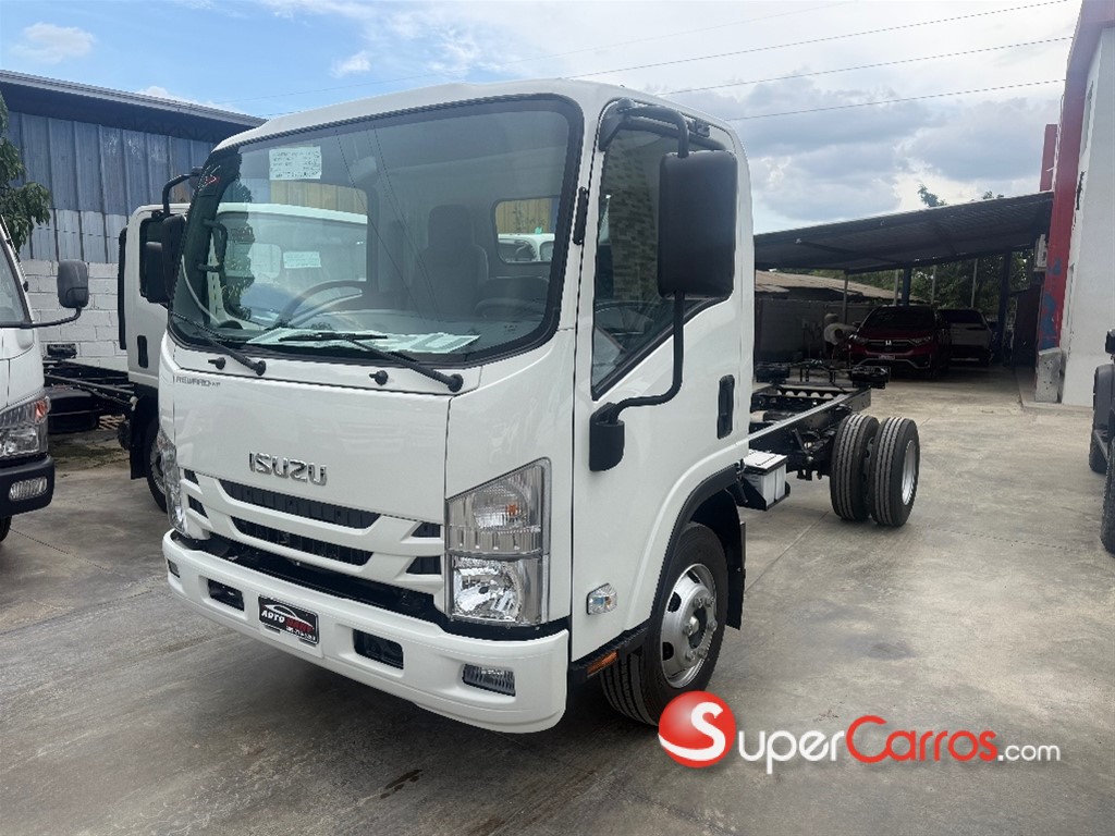 2027 Isuzu NP 14 Pies Chasis — foto 2 / 11