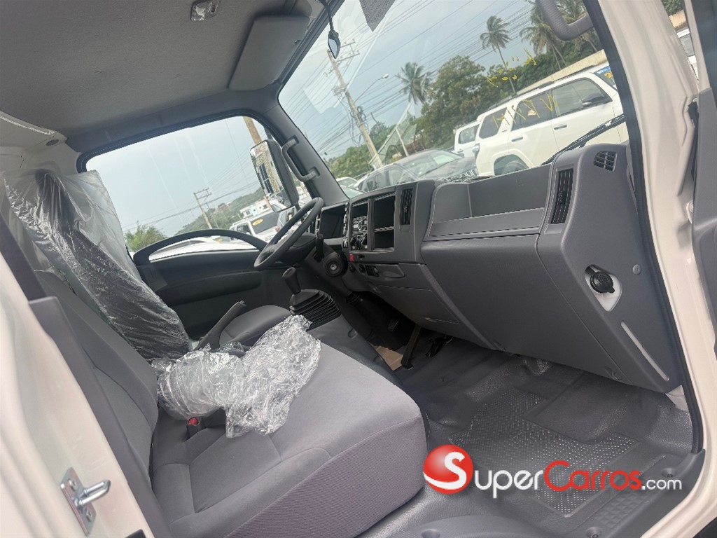 2027 Isuzu NP 14 Pies Chasis — foto 11 / 11