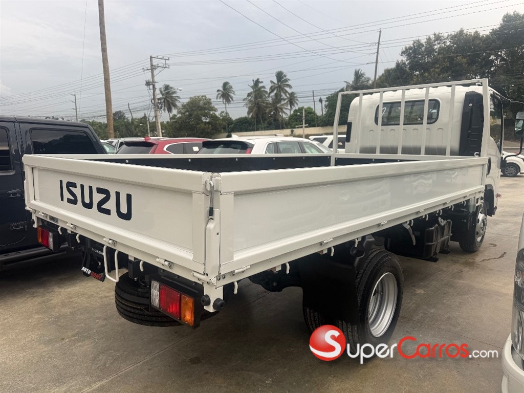 2027 Isuzu NPR 14 pies — foto 4 / 10