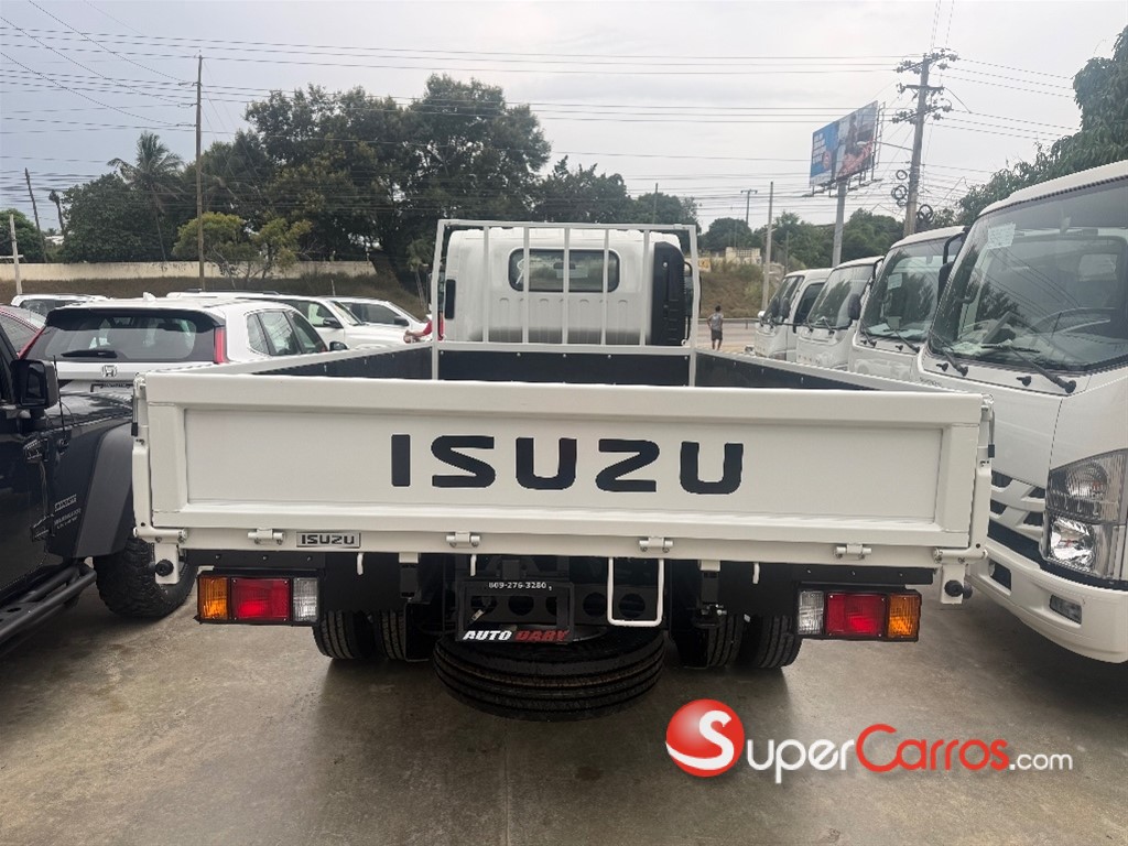 2027 Isuzu NPR 14 pies — foto 5 / 10