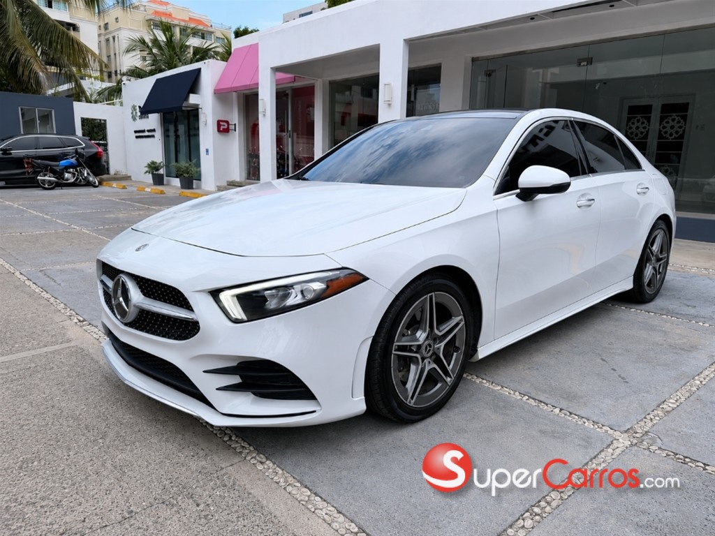 2020 Mercedes-Benz Clase A 220 4Matic — foto 2 / 9