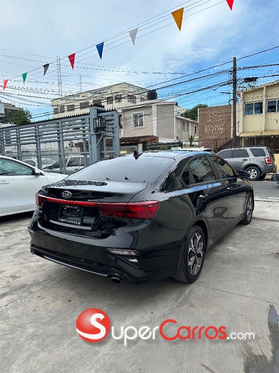 2020 Kia Forte LXS — foto 3 / 9