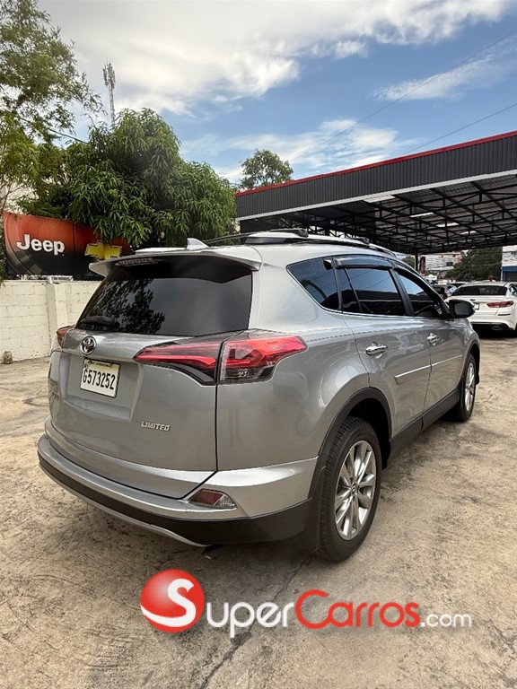 2018 Toyota RAV4 Limited — foto 3 / 9