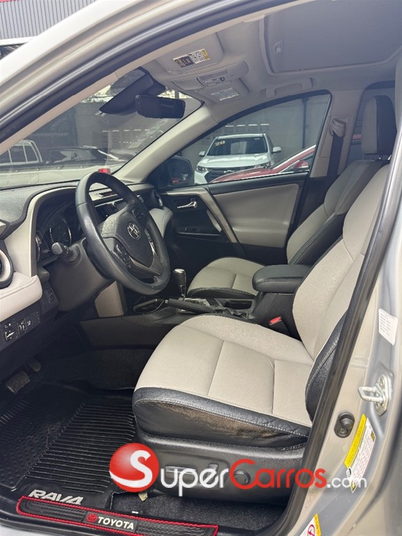2018 Toyota RAV4 Limited — foto 8 / 9
