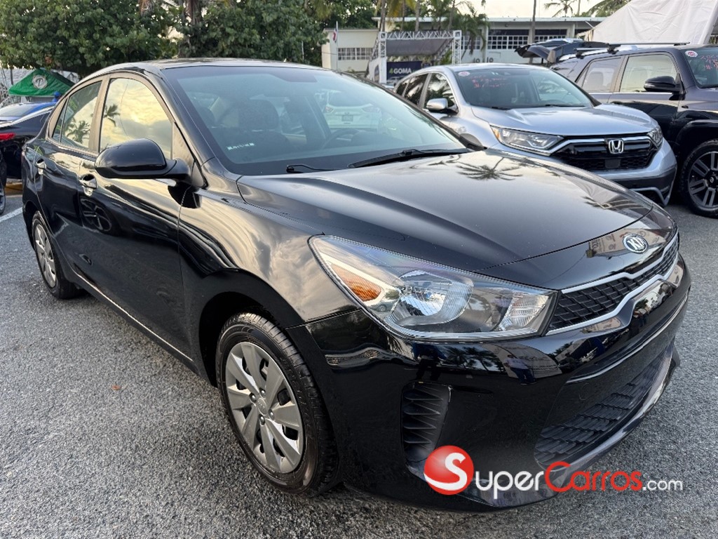 2020 Kia Rio — foto 3 / 12