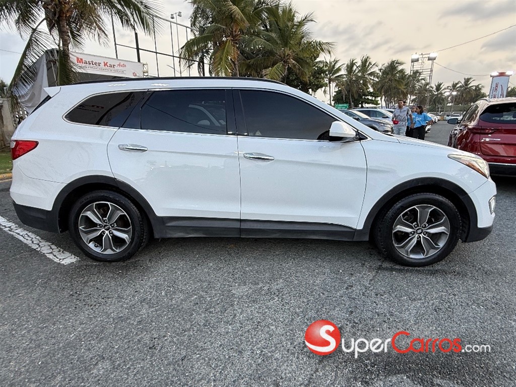 2013 Hyundai Grand Santa Fe — foto 4 / 11