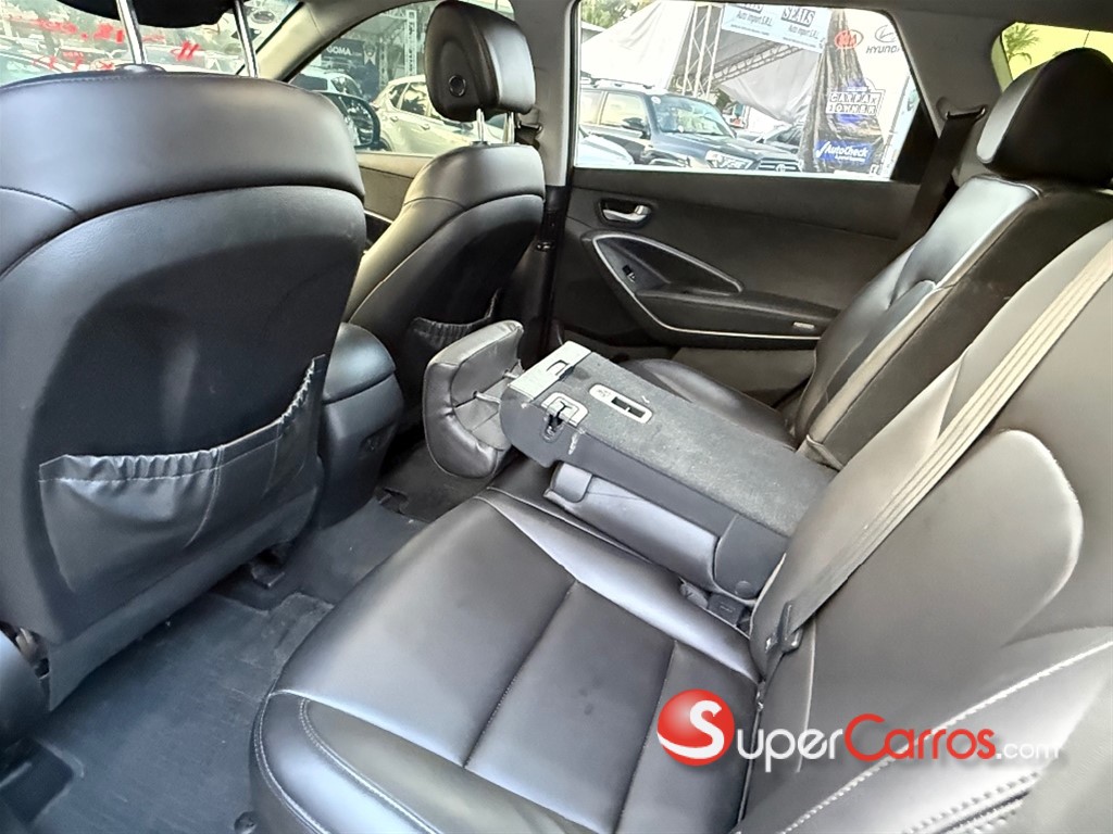 2013 Hyundai Grand Santa Fe — foto 9 / 11
