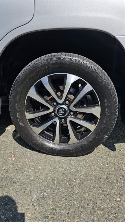 2009 Toyota Land Cruiser — foto 6 / 10