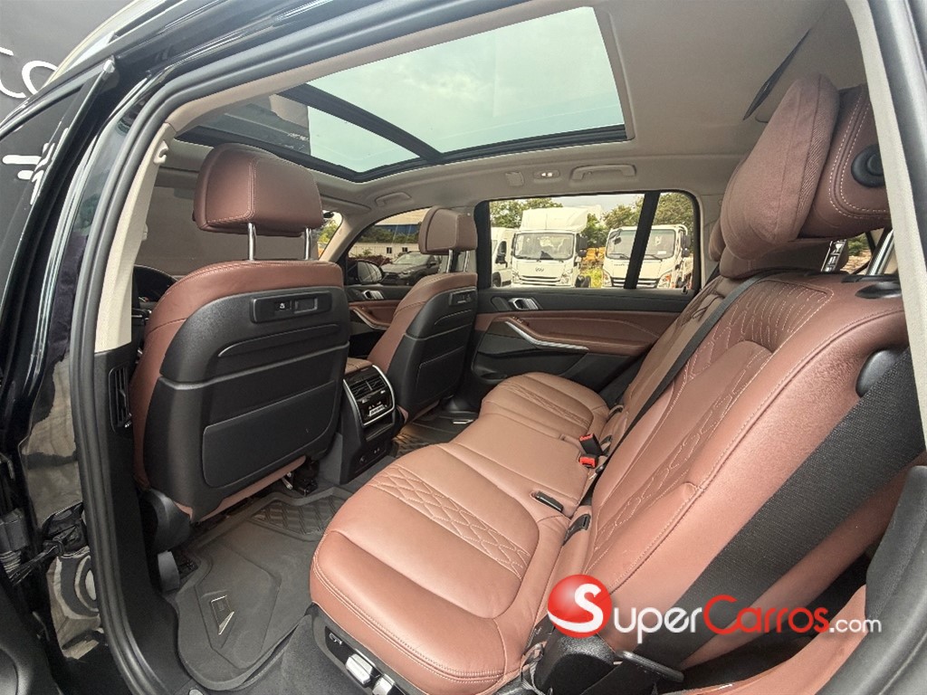 2022 BMW X 7 XDrive 30d — foto 8 / 11