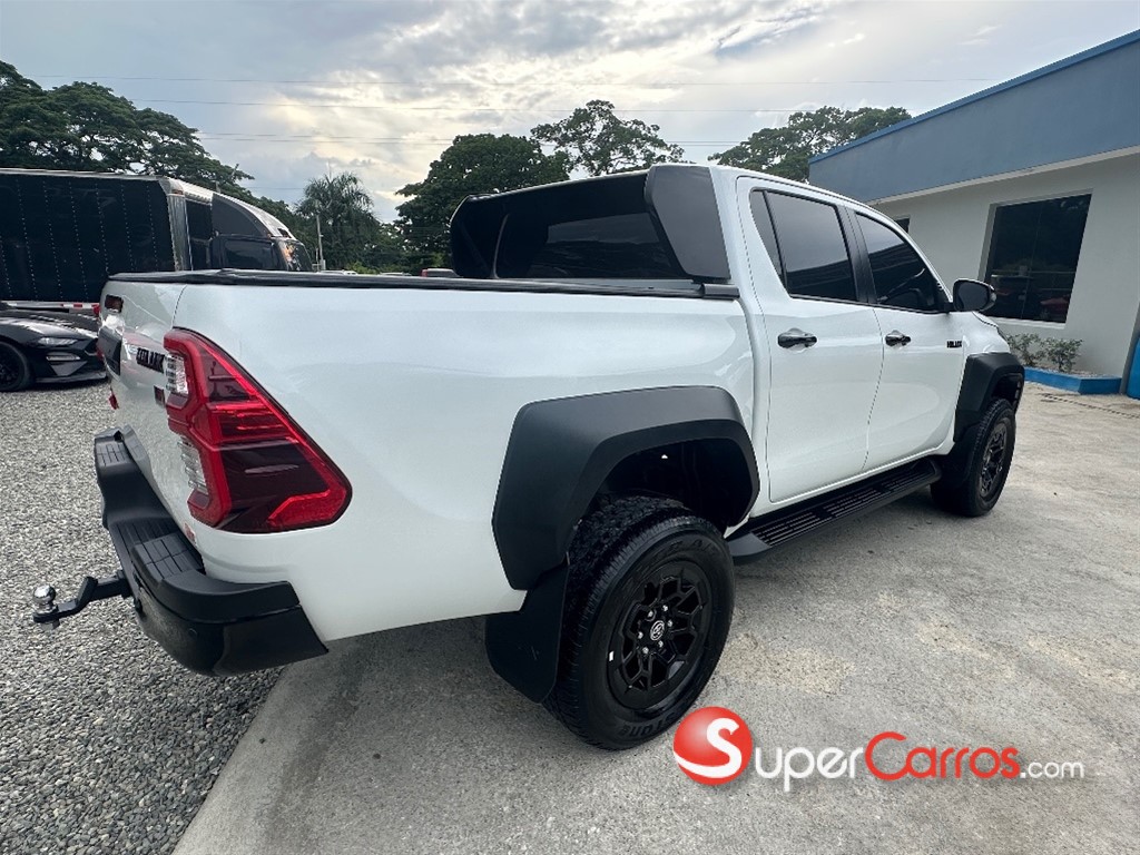2024 Toyota Hilux GR Sport — foto 4 / 11