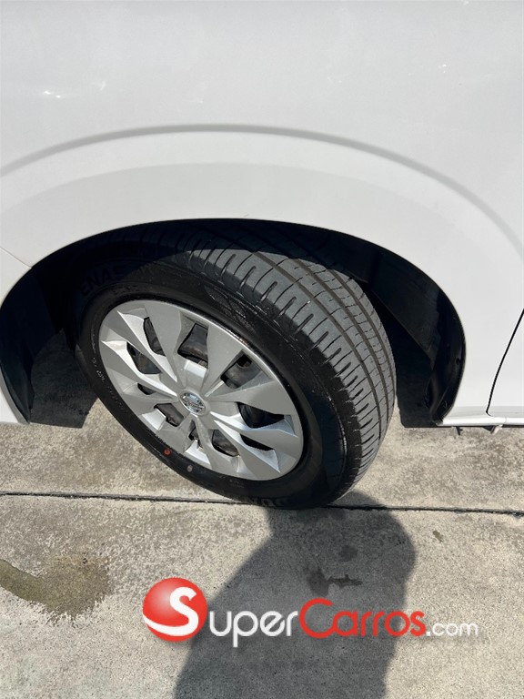 2020 Nissan Serena — foto 11 / 12