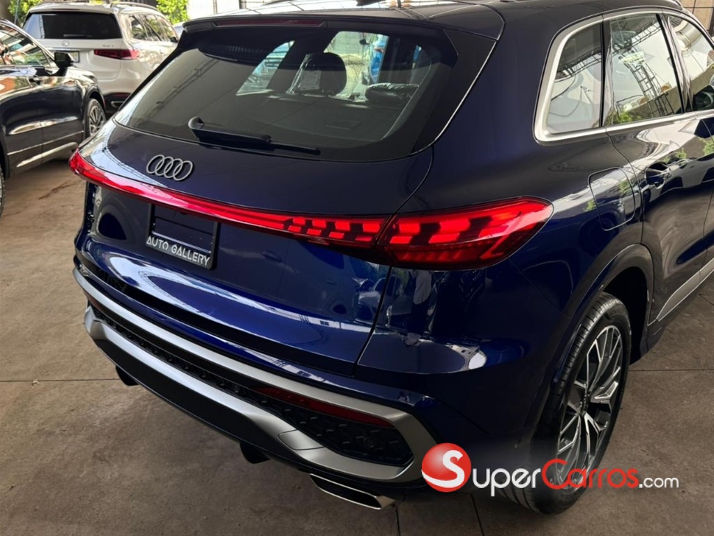 2025 Audi Q5 S-Line Sportback — foto 6 / 12