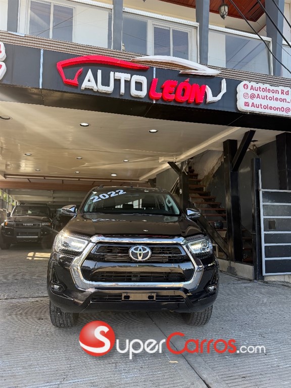 2022 Toyota Hilux SRV