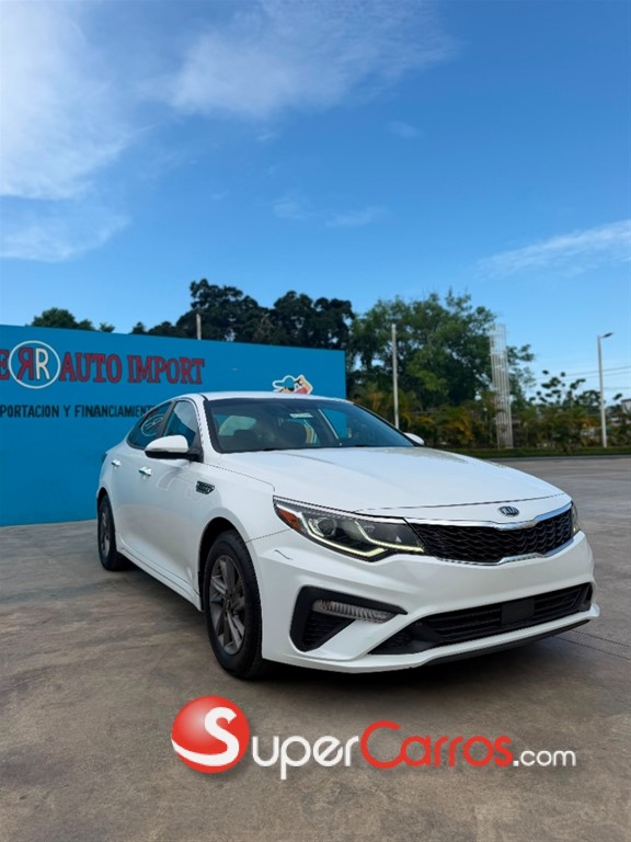 2020 Kia Optima — foto 2 / 8