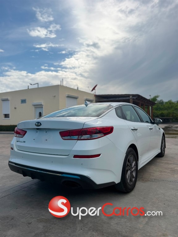 2020 Kia Optima — foto 4 / 8