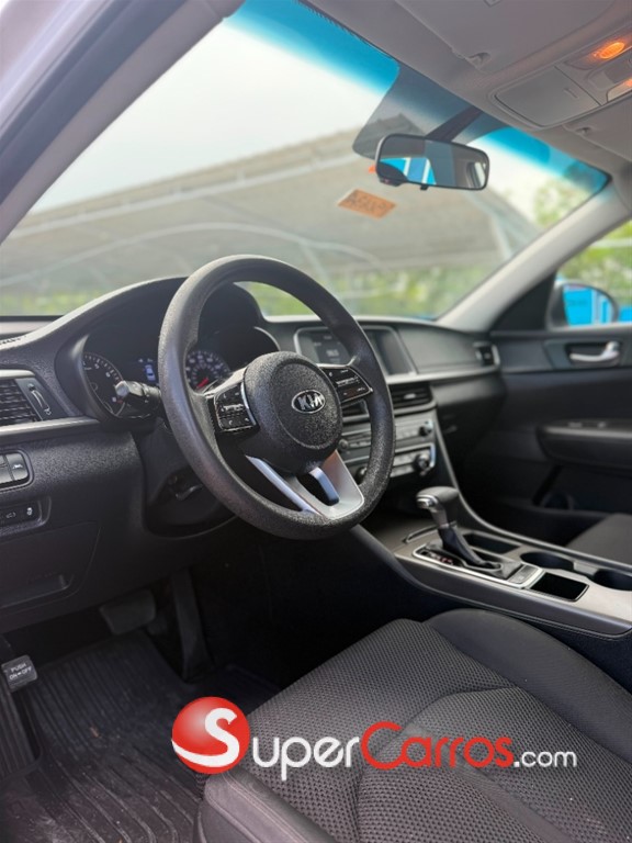 2020 Kia Optima — foto 6 / 8
