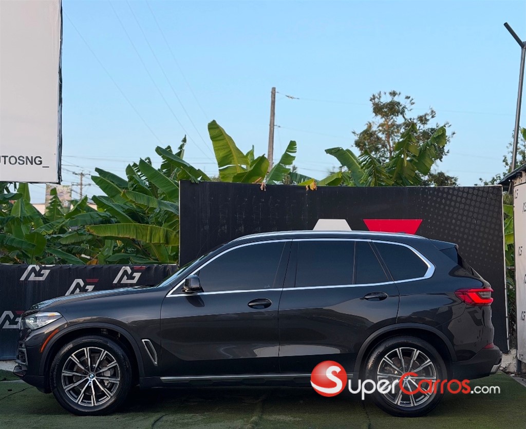 2019 BMW X 5 XDRIVE 40i — foto 3 / 10