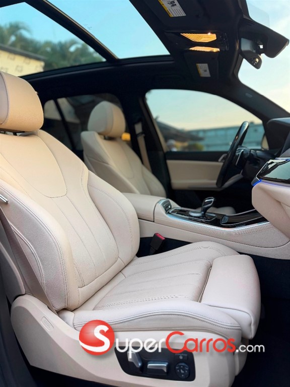 2019 BMW X 5 XDRIVE 40i — foto 8 / 10