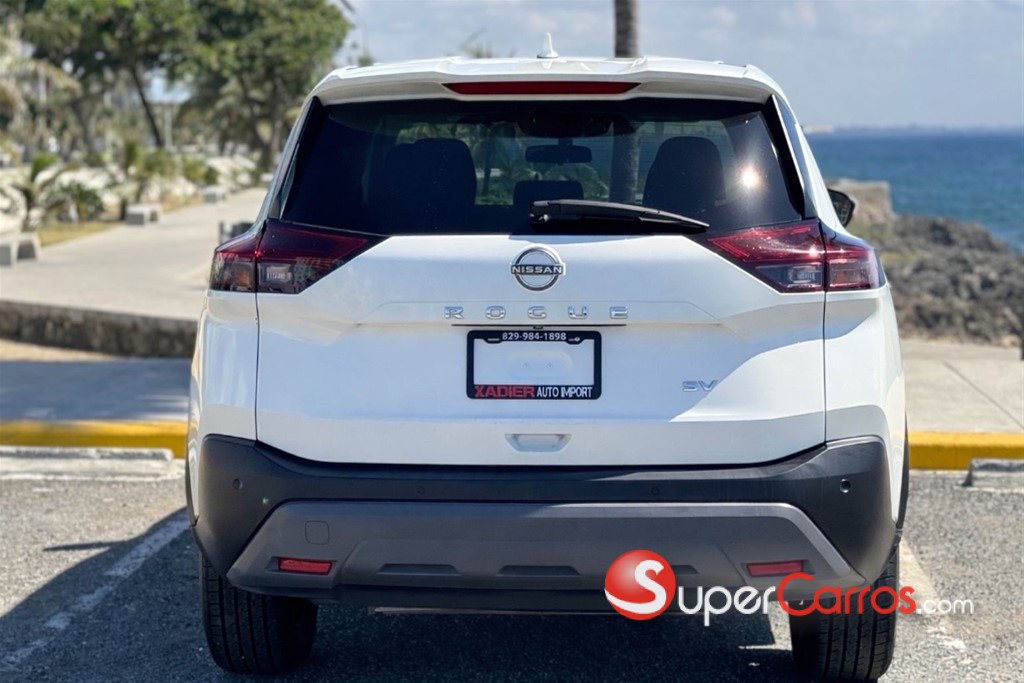2023 Nissan Rogue SV — foto 5 / 10