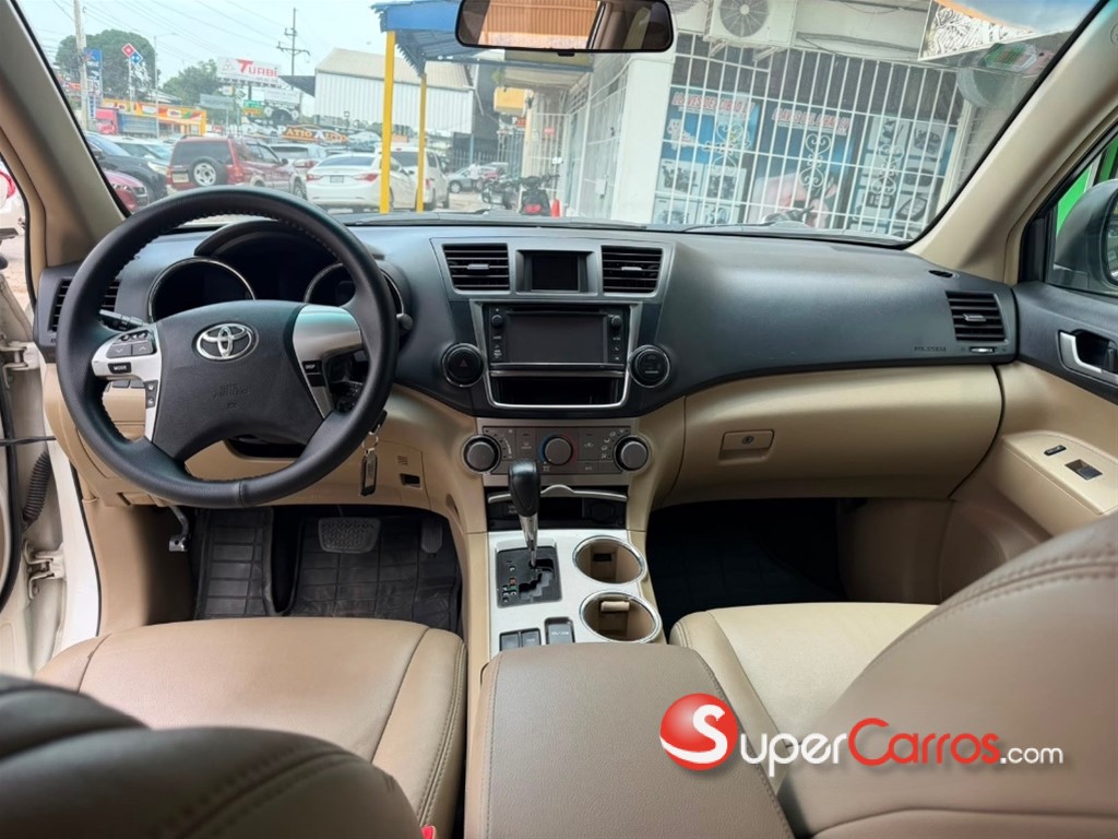 2013 Toyota Highlander — foto 5 / 12