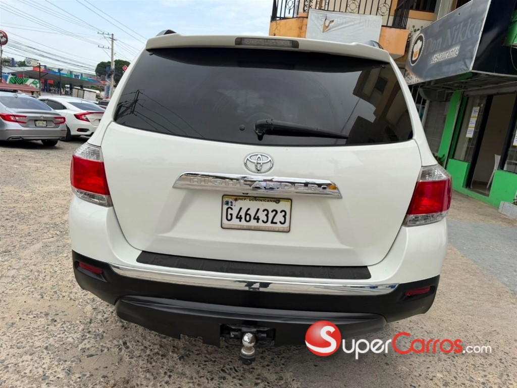 2013 Toyota Highlander — foto 8 / 12