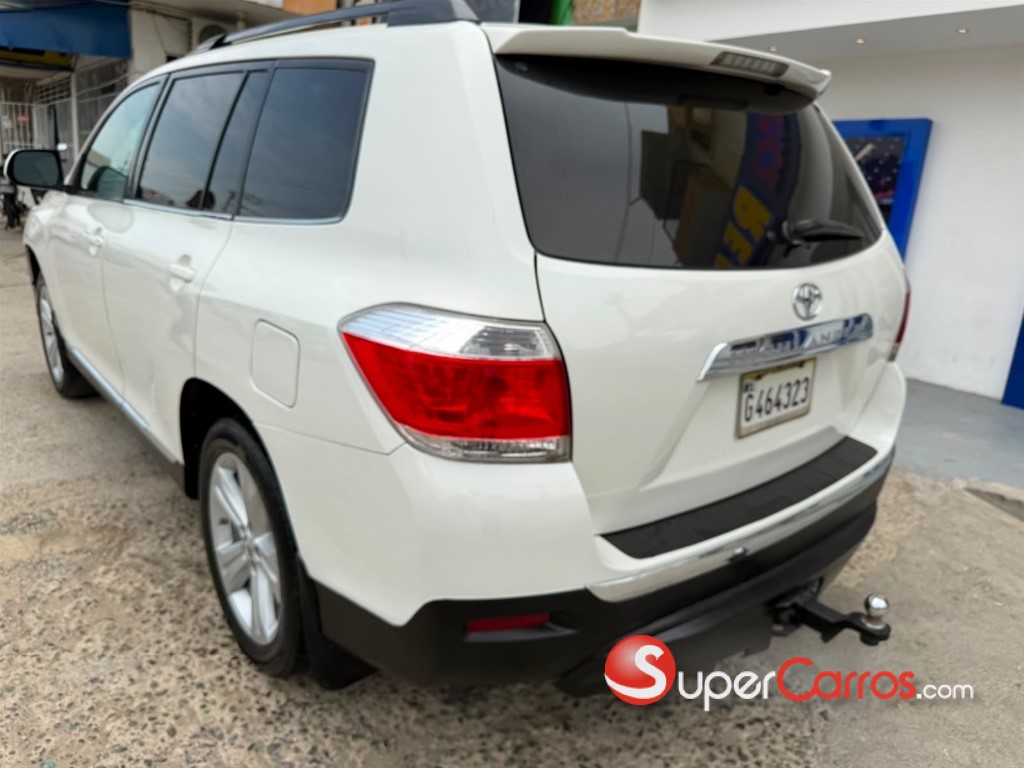 2013 Toyota Highlander — foto 9 / 12