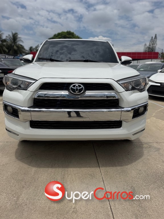 2015 Toyota 4 Runner Limited — foto 2 / 9