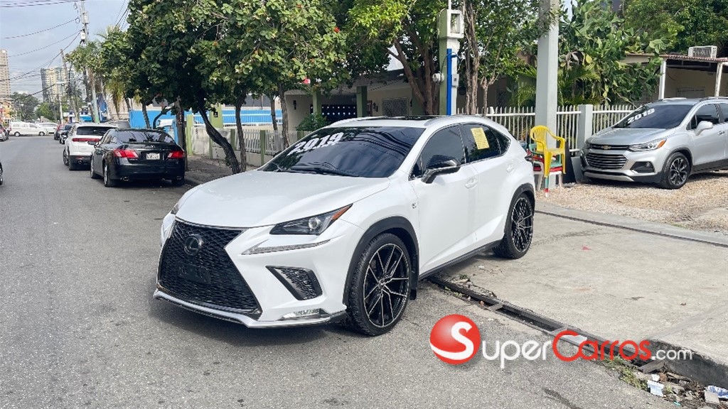 2019 Lexus NX 300 F Sport — foto 3 / 12