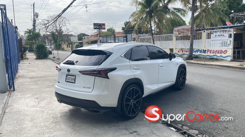 2019 Lexus NX 300 F Sport — foto 5 / 12