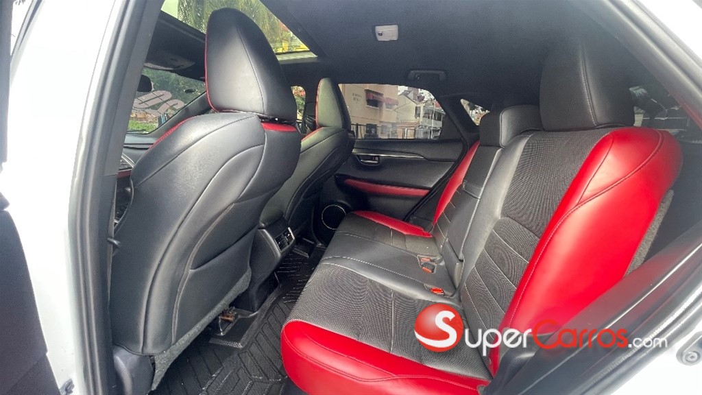 2019 Lexus NX 300 F Sport — foto 7 / 12