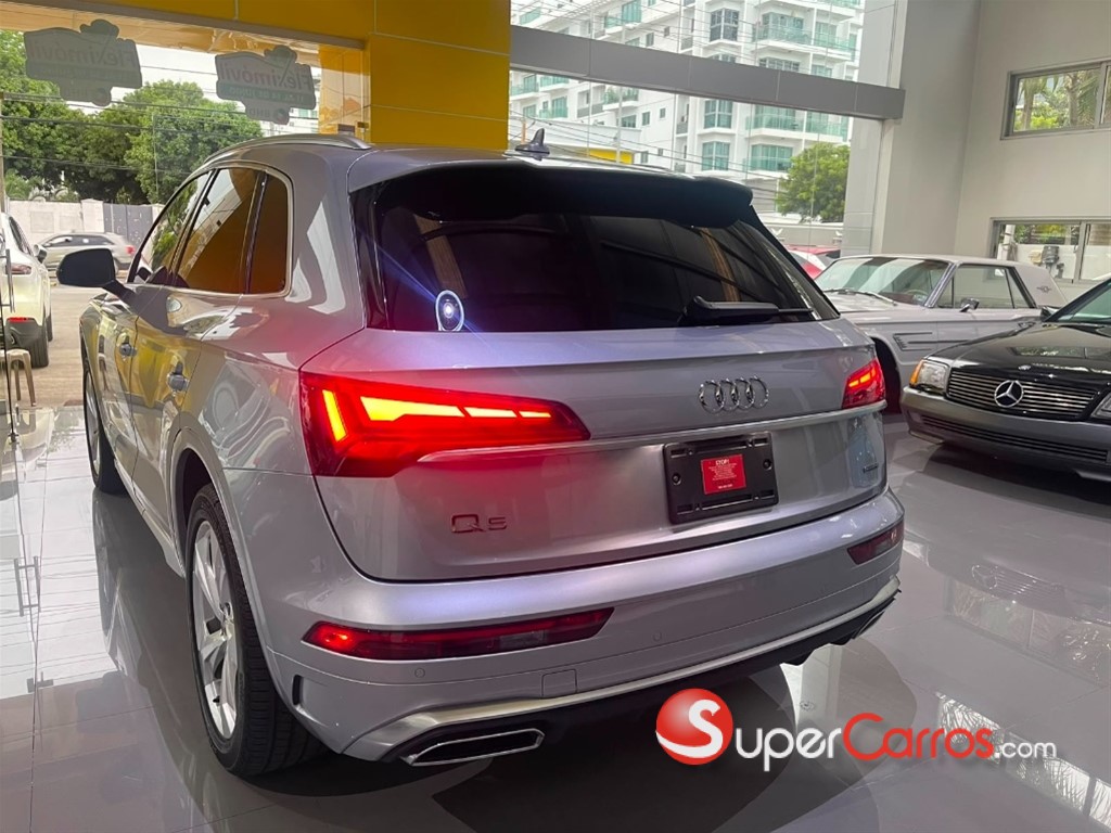 2022 Audi Q5 S-Line — foto 6 / 12
