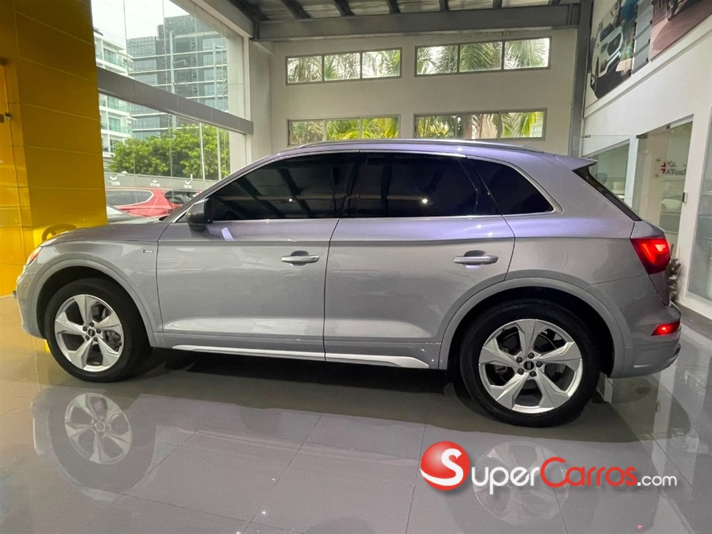 2022 Audi Q5 S-Line — foto 8 / 12