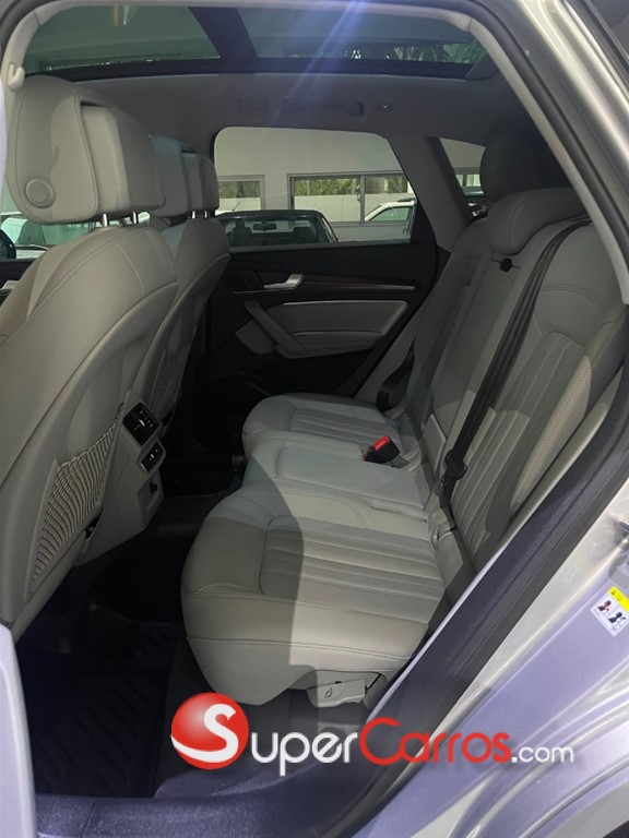 2022 Audi Q5 S-Line — foto 11 / 12