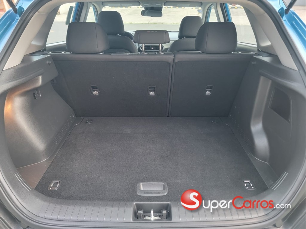 2020 Hyundai KONA — foto 7 / 8
