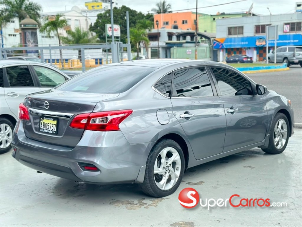2019 Nissan Sentra SE — foto 5 / 6
