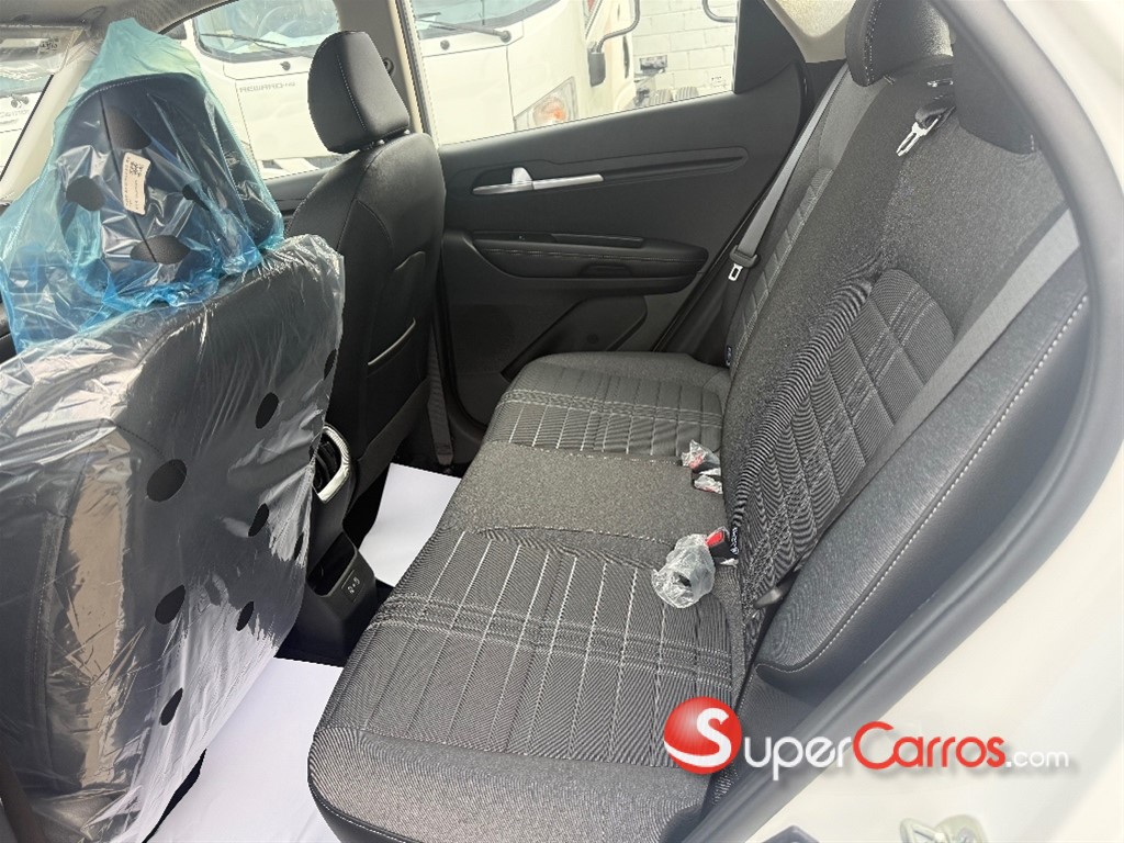 2027 Kia Sonet FULL — foto 10 / 12
