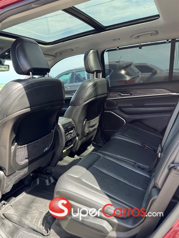 2022 Jeep Grand Cherokee L Limited — foto 9 / 12